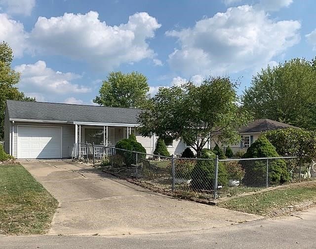1st image of 181 Hitchcock Ct N