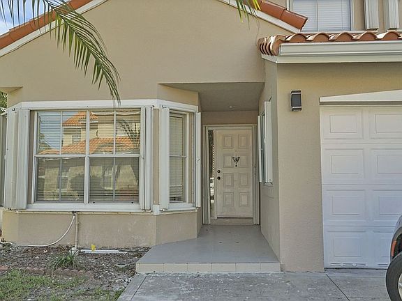 3rd image of 3020-3020 N 36th Ave
