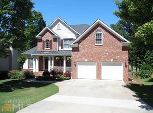 27 Lake Forest Dr, Newnan, GA 30265
