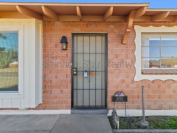 3rd image of 8701 E Palm Ln