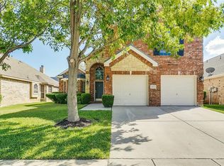 11613 Wild Pear Ln, Fort Worth, TX 76244