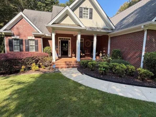 205 River Oaks Dr, Lagrange, GA 30240