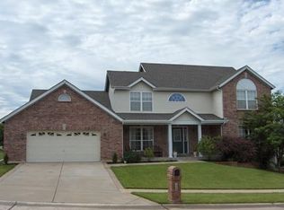 25 Oxborough Ct, Saint Peters, MO 63376