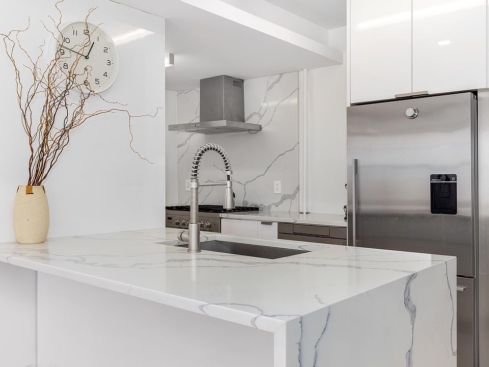 1st image of 288 Lexington Ave APT 10F