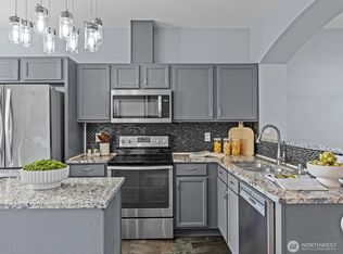3717 S Holly Park Dr, Seattle, WA 98118