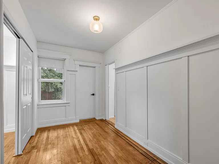 133 Highwood Ave — Photo 14