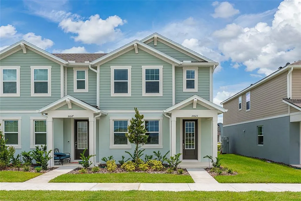 4 bed, 2.5 bath, 1678 sqft, $2,795 — Photo 1