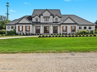 9302 Deepa Dr, Prospect, KY 40059