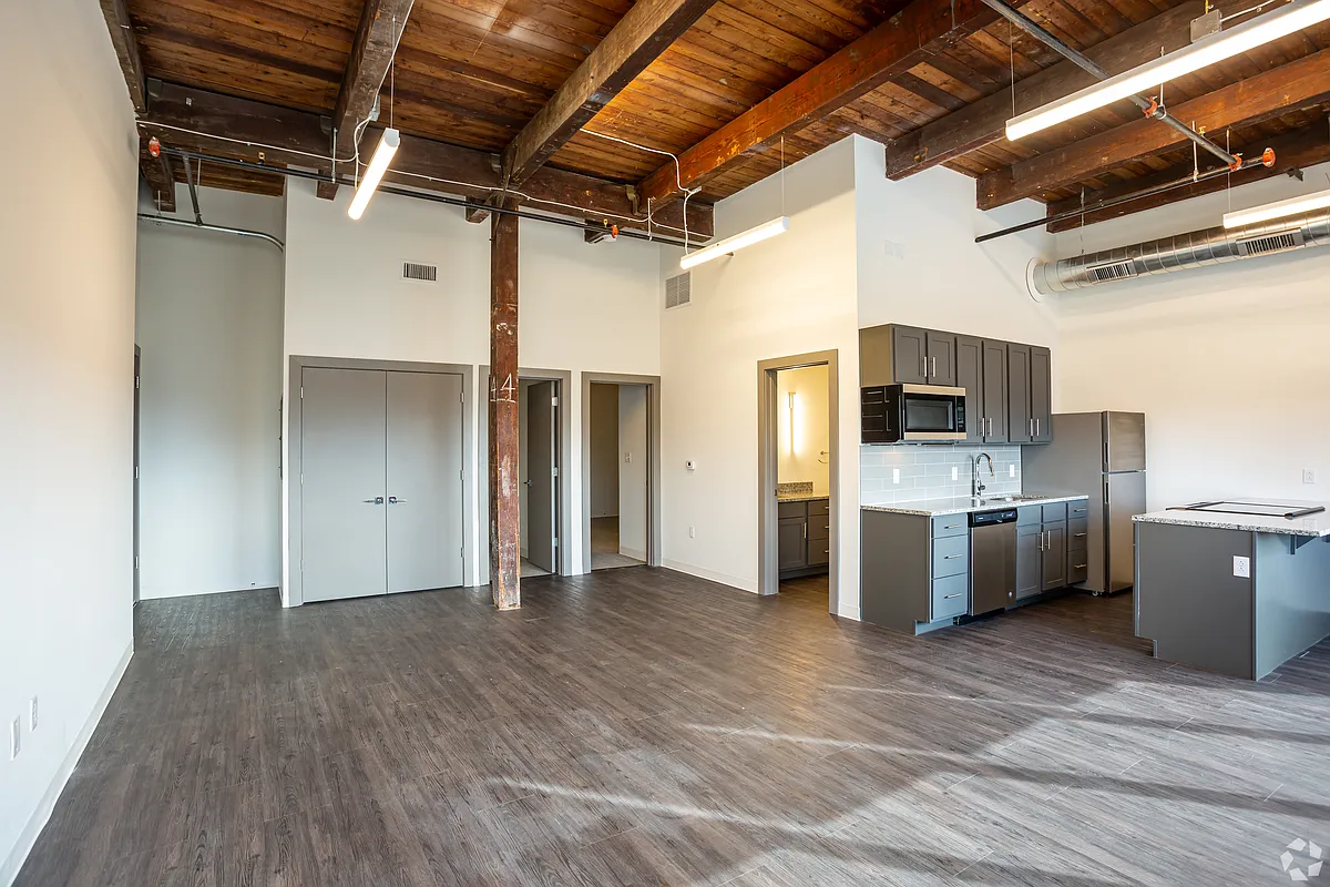 Building Photo - Station Lofts