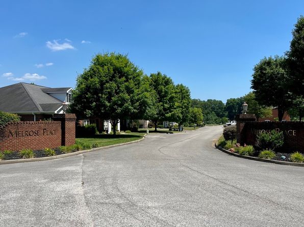 15 Melrose Dr #1