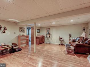 938 Salford Station Rd, Schwenksville, PA 19473