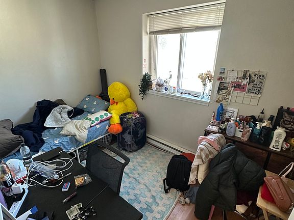 2nd image of 197 Calumet St #2L