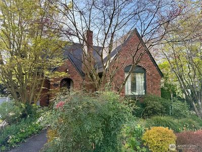 2017 10th Avenue E, Seattle, WA, 98102