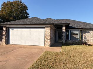 1511 Garrison St, Arlington, TX 76018