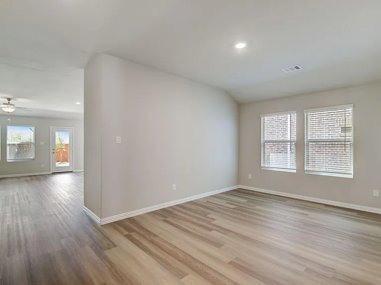 310 Sugarlands Dr — Photo 16