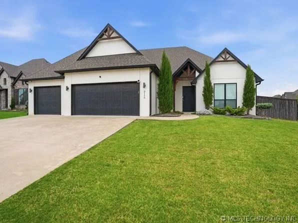 3116 W Van Buren Ct S, Broken Arrow, OK 74011