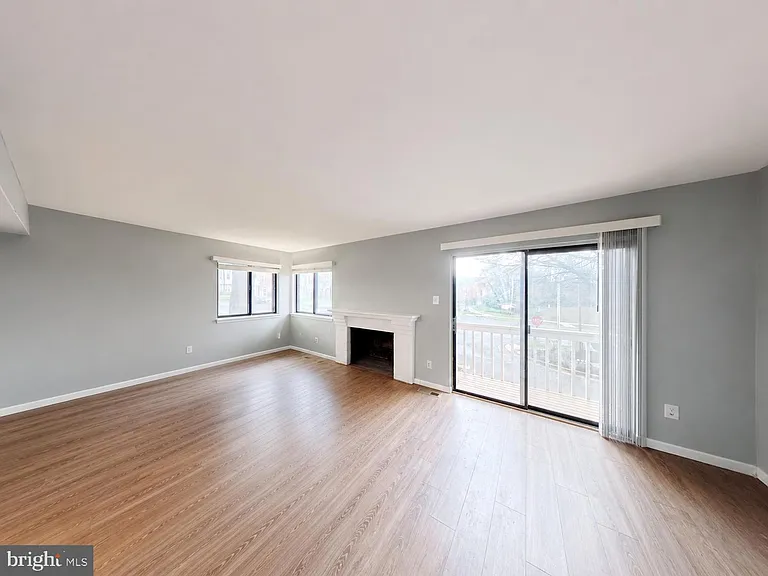 18428 Point Seneca Pl — Photo 20