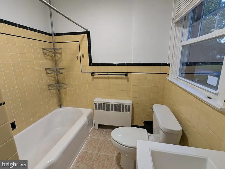 21 Steinway Ave — Photo 17