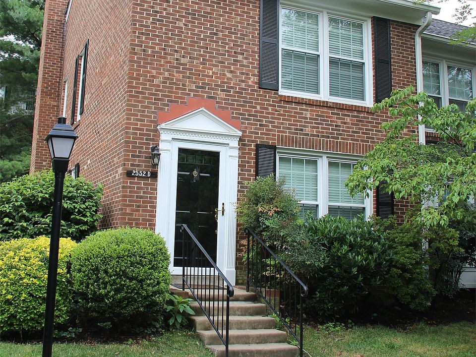 1st image of 2552 S Arlington Mill Dr