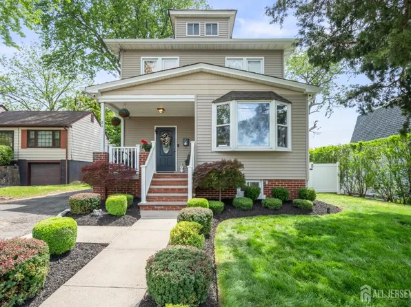 24 Dartmouth St, Edison, NJ 08837