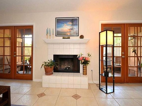 4th image of 242 Heron Bay Cir