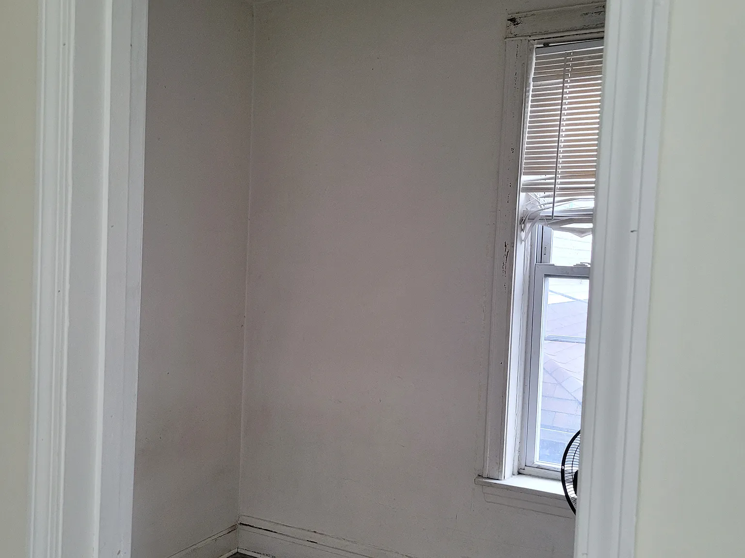 2 bed, 1000 sqft, $1,150 — Photo 3