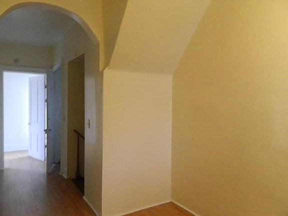 5th image of 417 W 3rd St