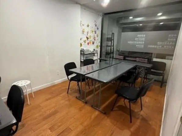 2115 E 16th St, Brooklyn, NY 11229