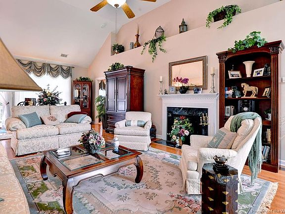5th image of 2904 Gold Knight Ct