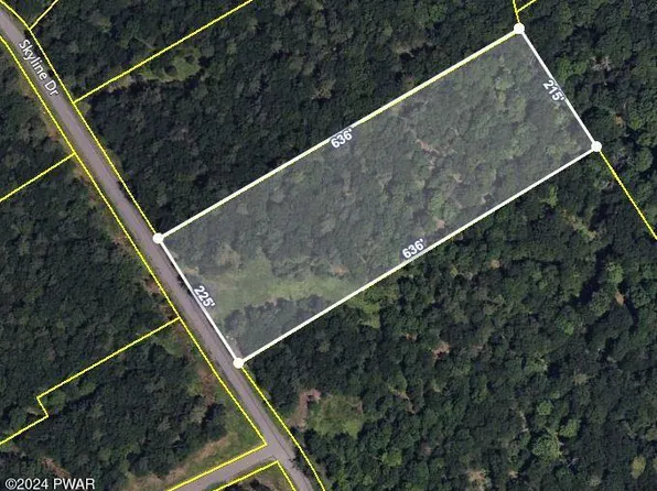 42 Skyline Dr, Milford, PA 18337