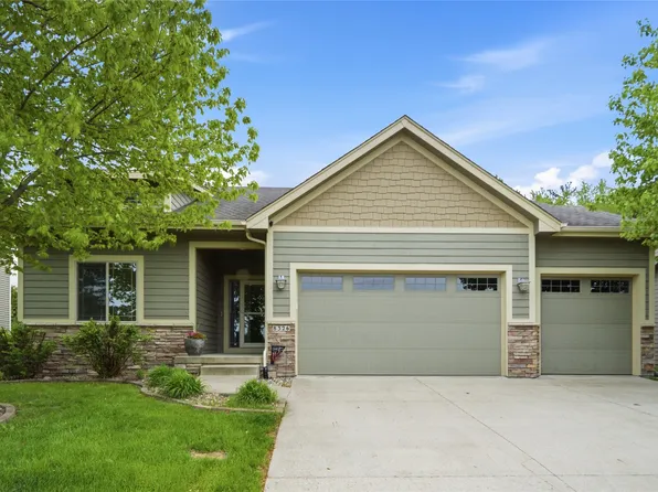8326 Heritage Bend Rd, West Des Moines, IA 50266