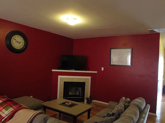 4th image of 7114 Abbotts Glen Dr