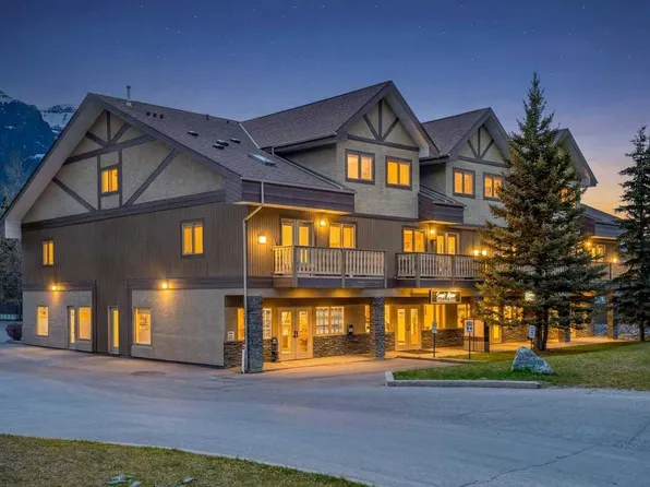 512 E Bow Valley Trl #204, Canmore, AB T1W 1N9