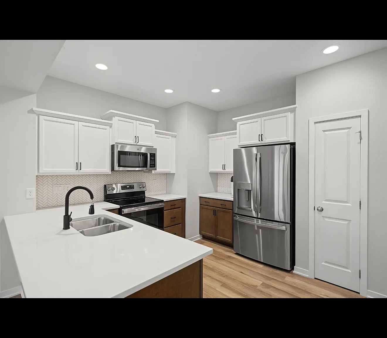 3 bed, 1669 sqft, $2,300 — Photo 2