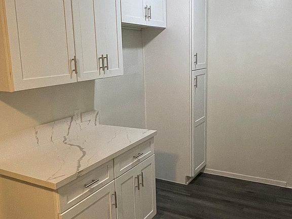 3rd image of 15606 S Budlong Pl #5