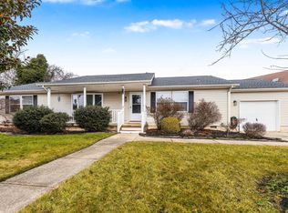 3 Meredith Ct, Northfield, NJ 08225