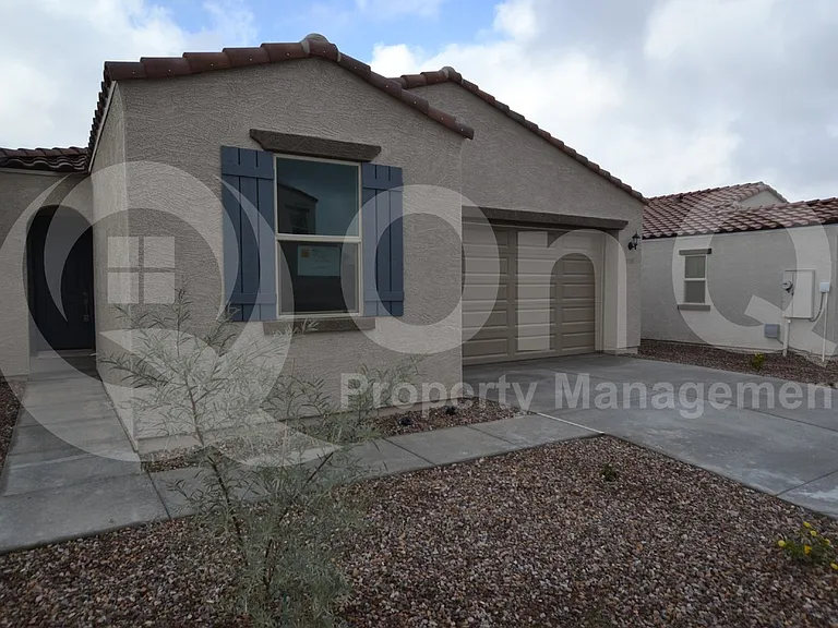 1108 S 5th St — Photo 2