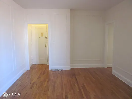 Rented by Kian Realty | media 2