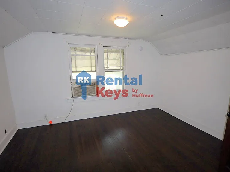 2600 N Heidelbach Ave — Photo 14