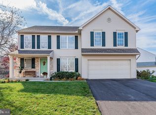 21 Logans Run, Enola, PA 17025