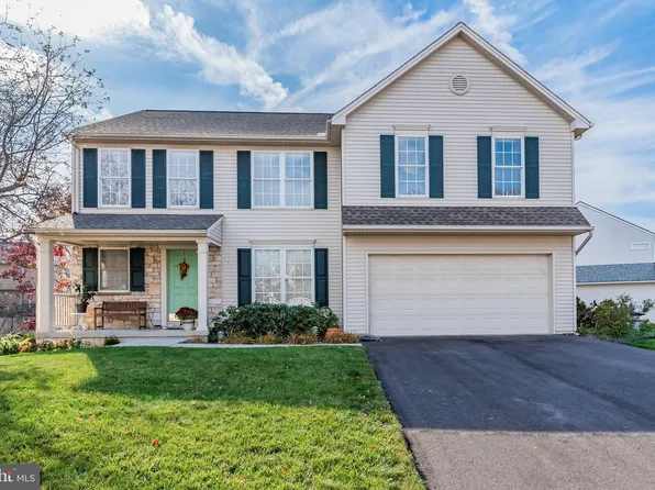 21 Logans Run, Enola, PA 17025