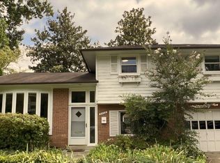 6406 Wilson Ln, Bethesda, MD 20817