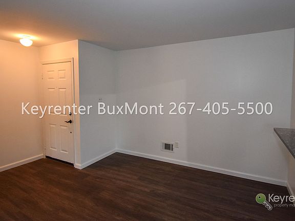 5th image of 115 Hickory Ct