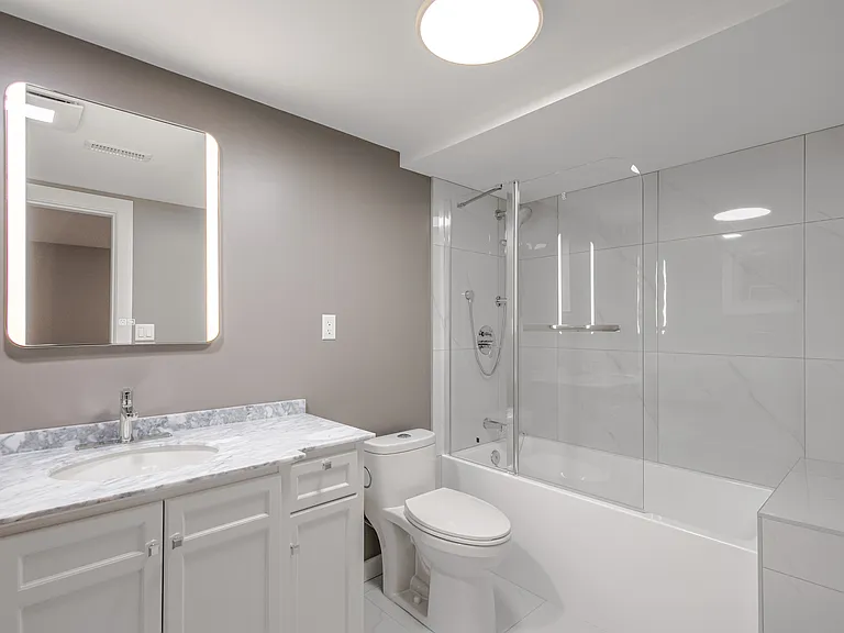 2555 Tuohey Ave — Photo 9