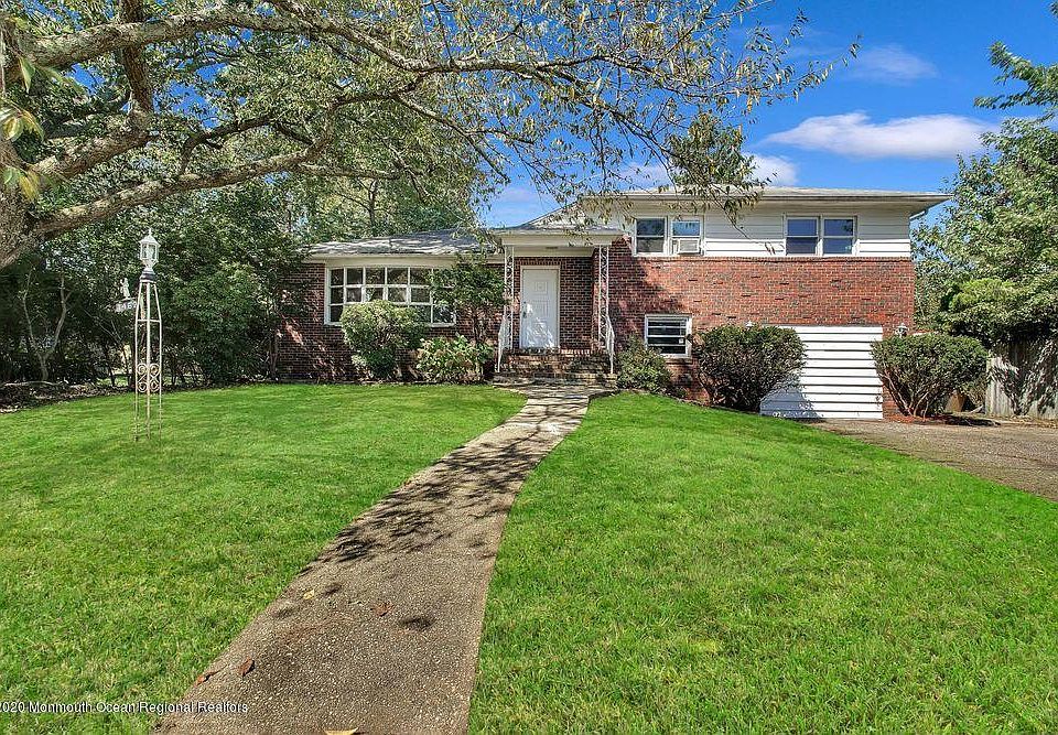1st image of 1462 Pinemere Ave