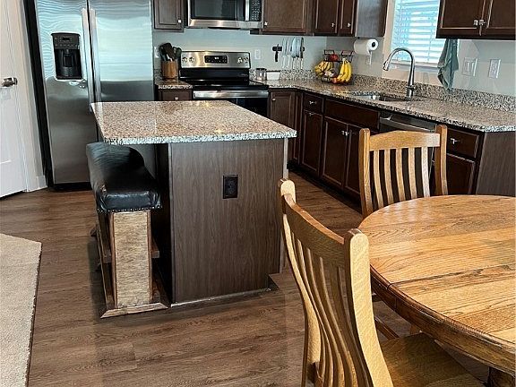 4th image of 5642 Millbrook Dr