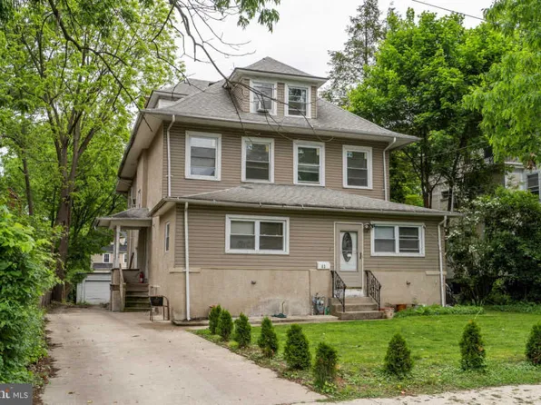 43 W Stratford Ave, Lansdowne, PA 19050