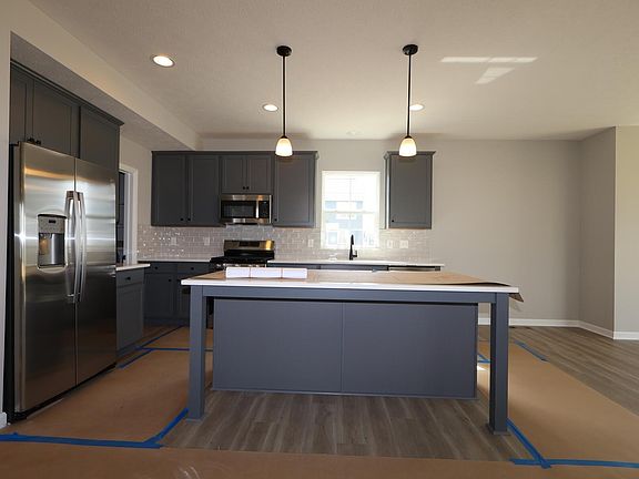 5th image of 4381 Kabarda Way