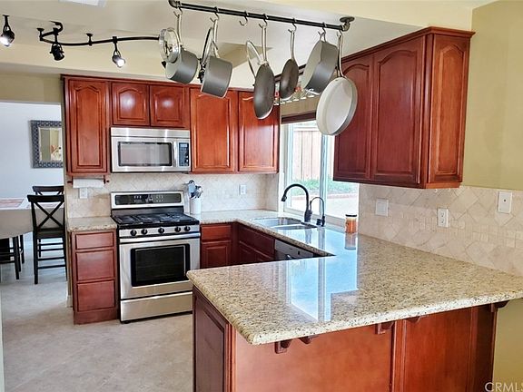 2nd image of 39570 Medina Ct