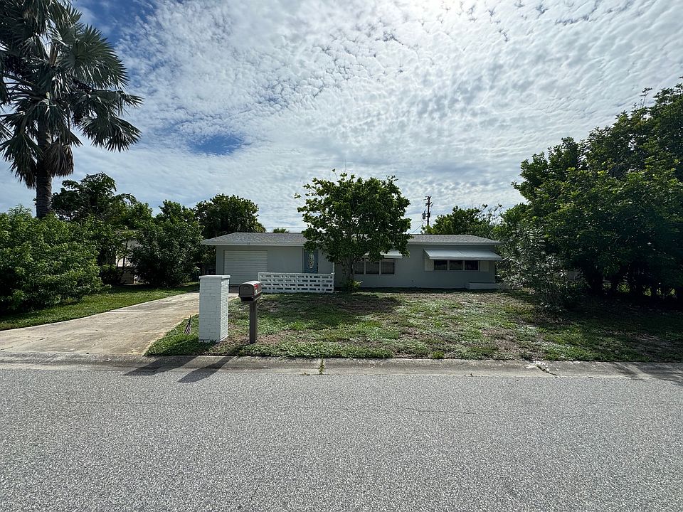 1st image of 110 Melaleuca Dr